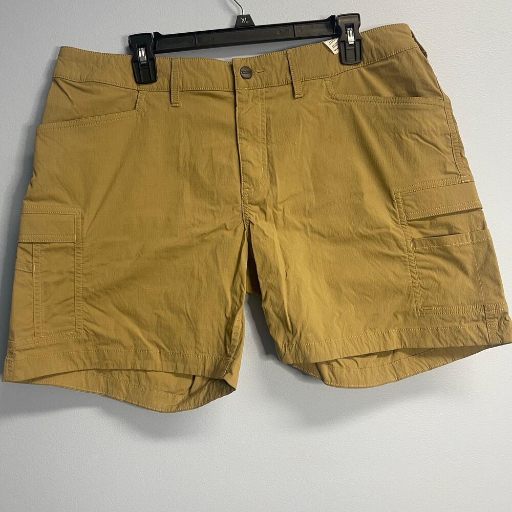 Carhartt -Force Madden Cargo Short size 18 color Khaki-Preowned
